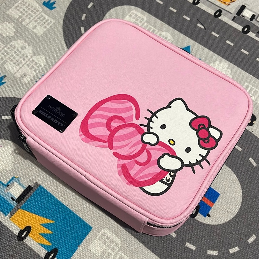 Hello Kitty x Impressions Vanity Carrying Case
